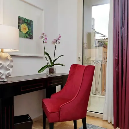 Houses&housesvedoroma