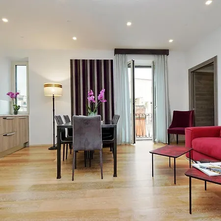 Houses&housesvedoroma דירה *